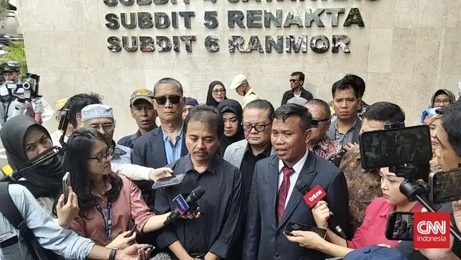 Roy Suryo Jadi Tersangka Kasus Dugaan Ijazah Palsu Jokowi, Polisi Tetapkan 8 Orang